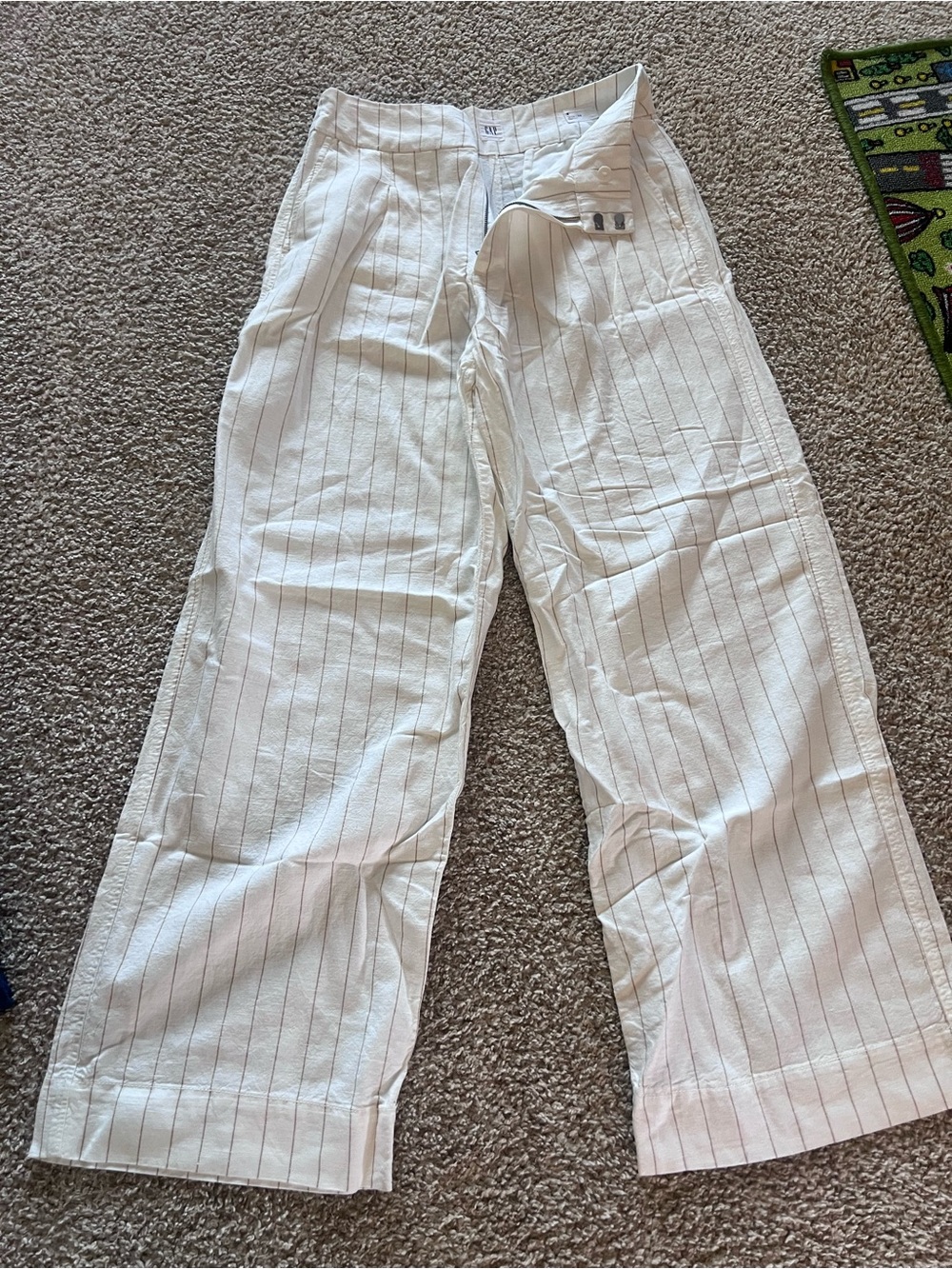 GAP White Wide-Leg Trousers with Thin Gray Pinstripes